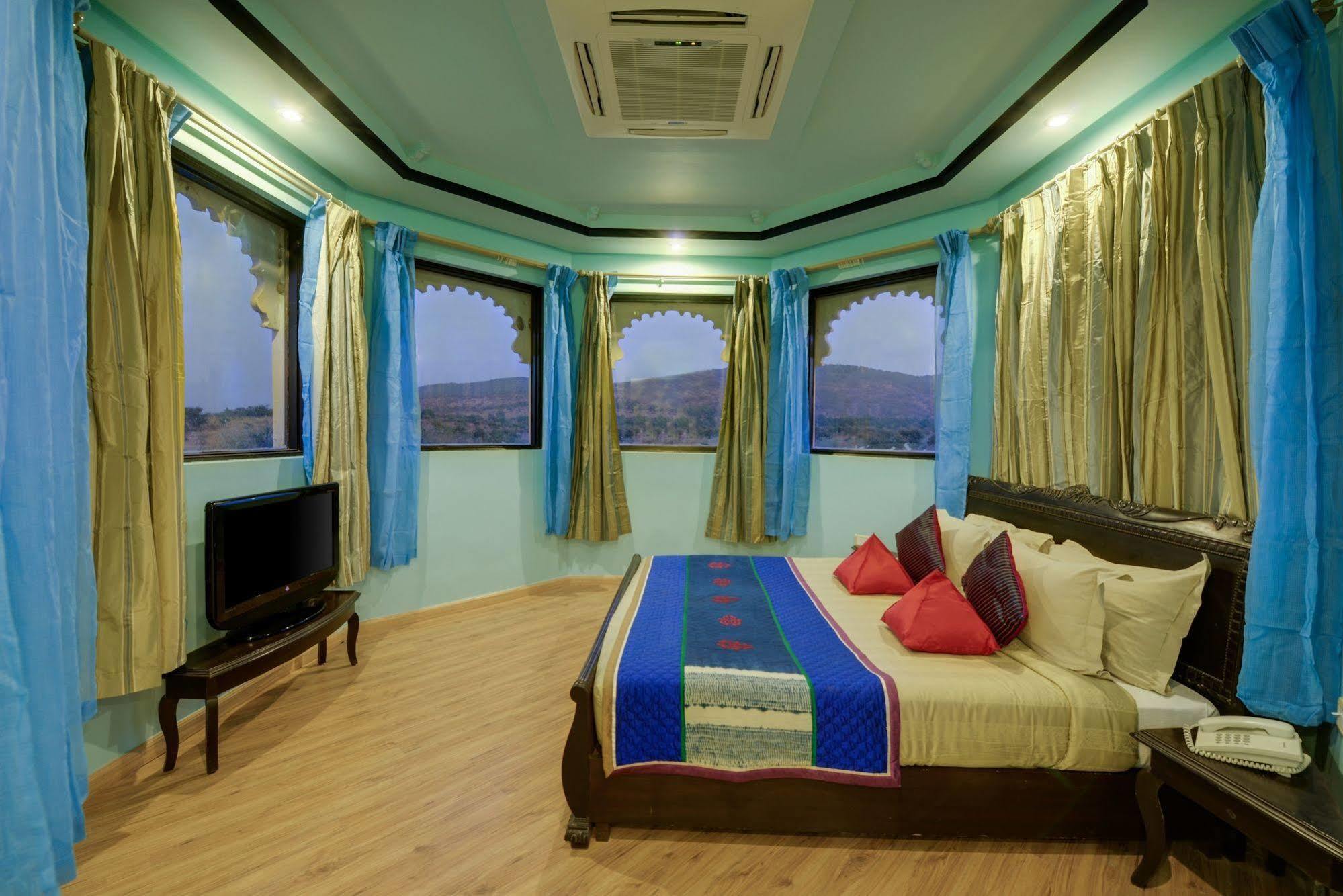 Juesta Lake Nahargarh Palace, Chittorgarh Pārsoli Exteriör bild